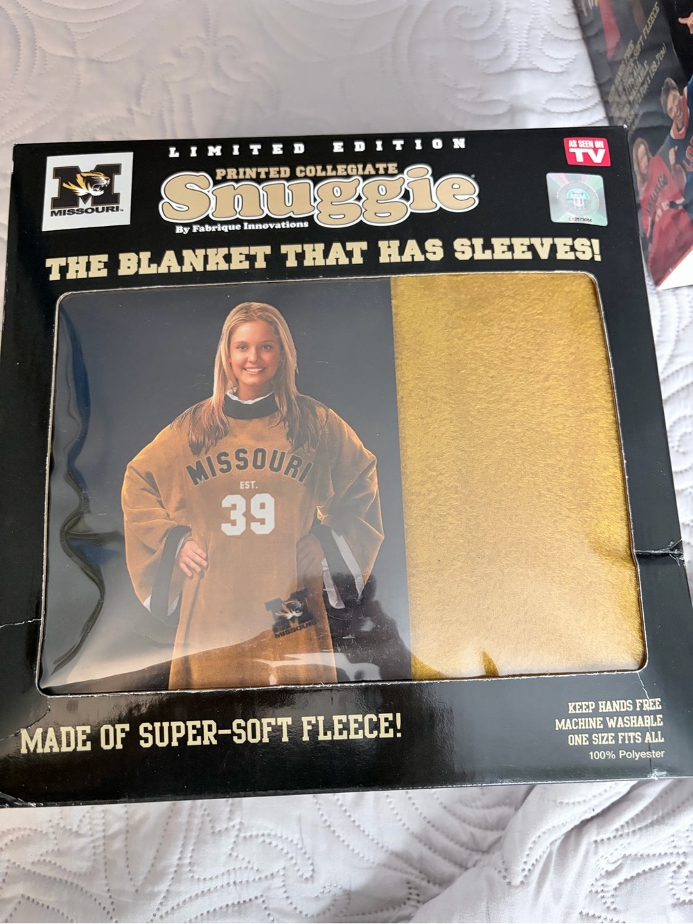Missouri Collegiate Snuggie Blanket with Sleeves - Gold